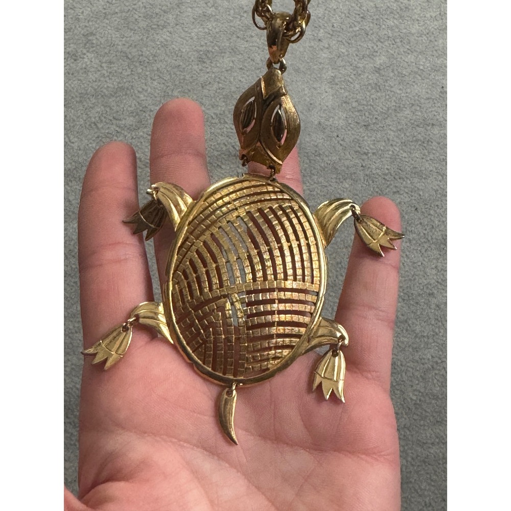 Vintage Alano Gold Tone Articulated Turtle Pendant Necklace Large Statement